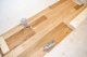 Realizace dřevěné dubové podlahy s bezbarvým olejem a kartáčováním