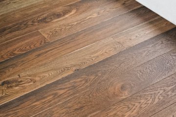 Realizace dubové dřevěné podlahy v odstínu PARKETO - KARIN na zakázku