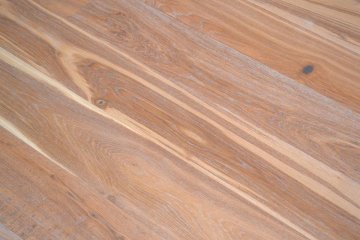 Dubová podlaha v odstínu PARKETO - LILY s olejovou úpravou na zakázku