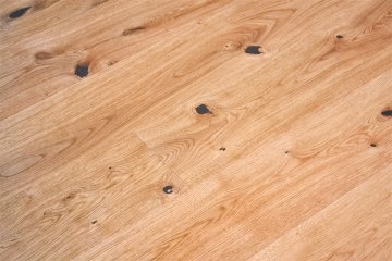 Zakázková výroba a pokládka dubové rustikální podlahy v odstínu PARKETO - VIOLA s naturálním olejem